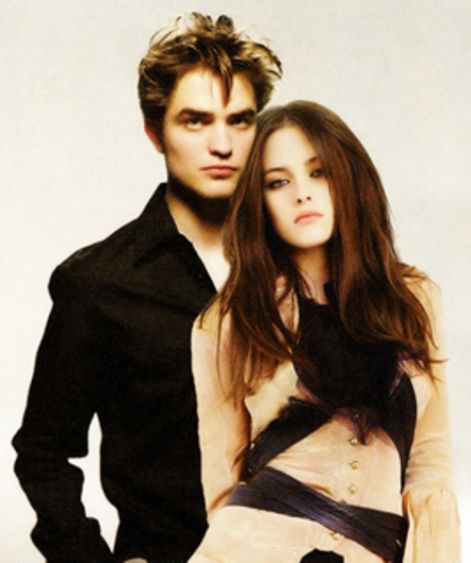 edward-cullen-bella-swan--large-msg-122746389075.jpg